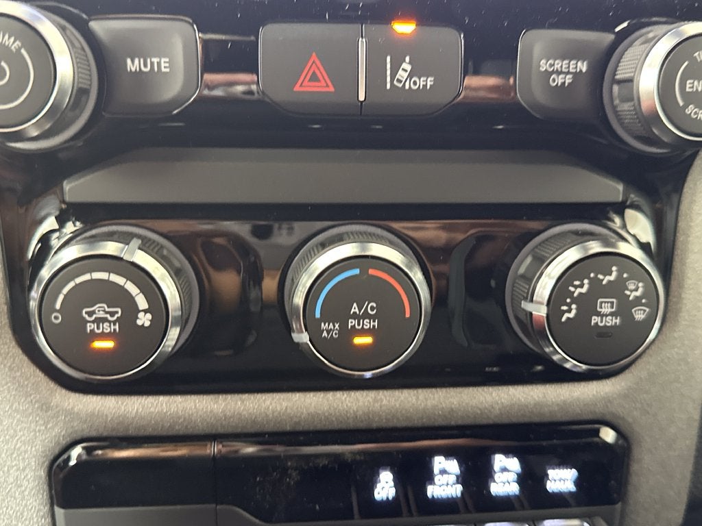 2027 RAM Ram 1500 RAM 1500 EXPRESS CREW CAB 4X4 5'7' BOX