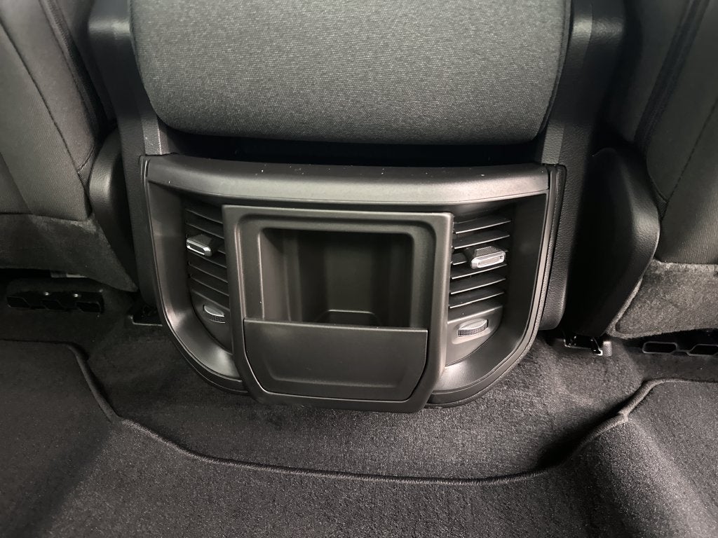 2027 RAM Ram 1500 RAM 1500 EXPRESS CREW CAB 4X4 5'7' BOX