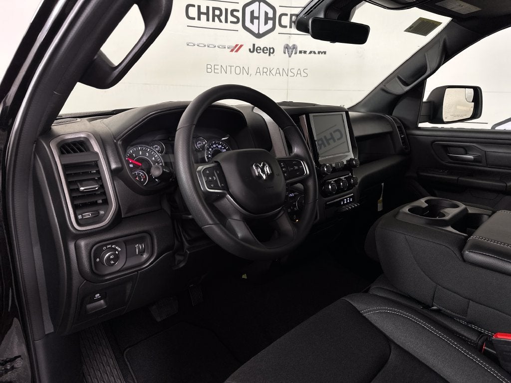2027 RAM Ram 1500 RAM 1500 EXPRESS CREW CAB 4X4 5'7' BOX