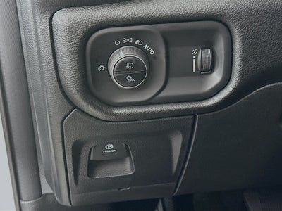 2026 RAM Ram 1500 RAM 1500 EXPRESS CREW CAB 4X4 5'7' BOX