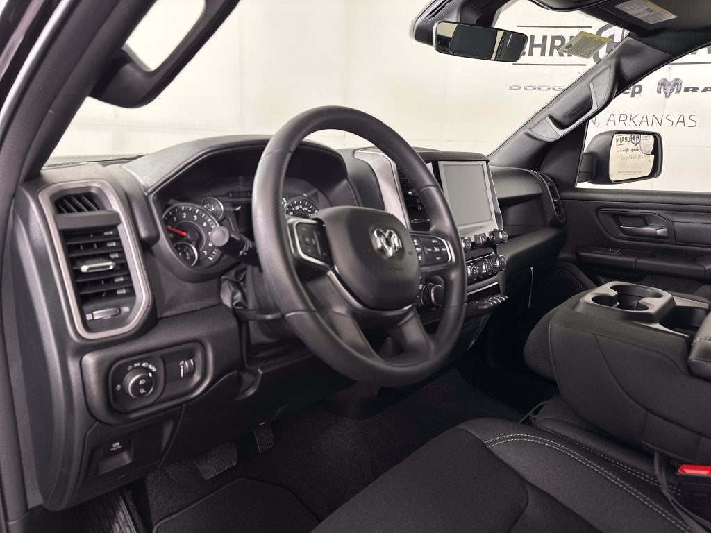 2027 RAM Ram 1500 RAM 1500 EXPRESS CREW CAB 4X4 5'7' BOX