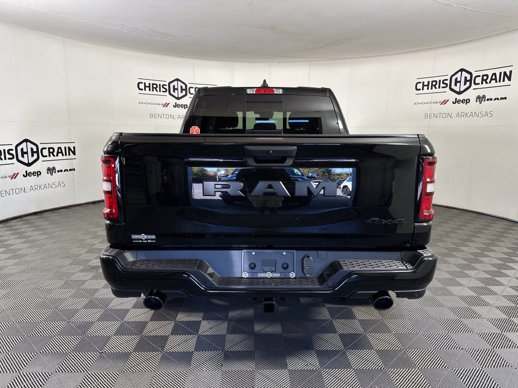 2027 RAM Ram 1500 RAM 1500 EXPRESS CREW CAB 4X4 5'7' BOX