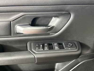 2027 RAM Ram 1500 RAM 1500 EXPRESS CREW CAB 4X4 5'7' BOX