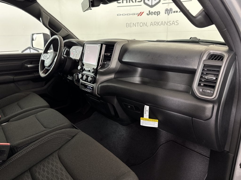 2027 RAM Ram 1500 RAM 1500 EXPRESS CREW CAB 4X4 5'7' BOX