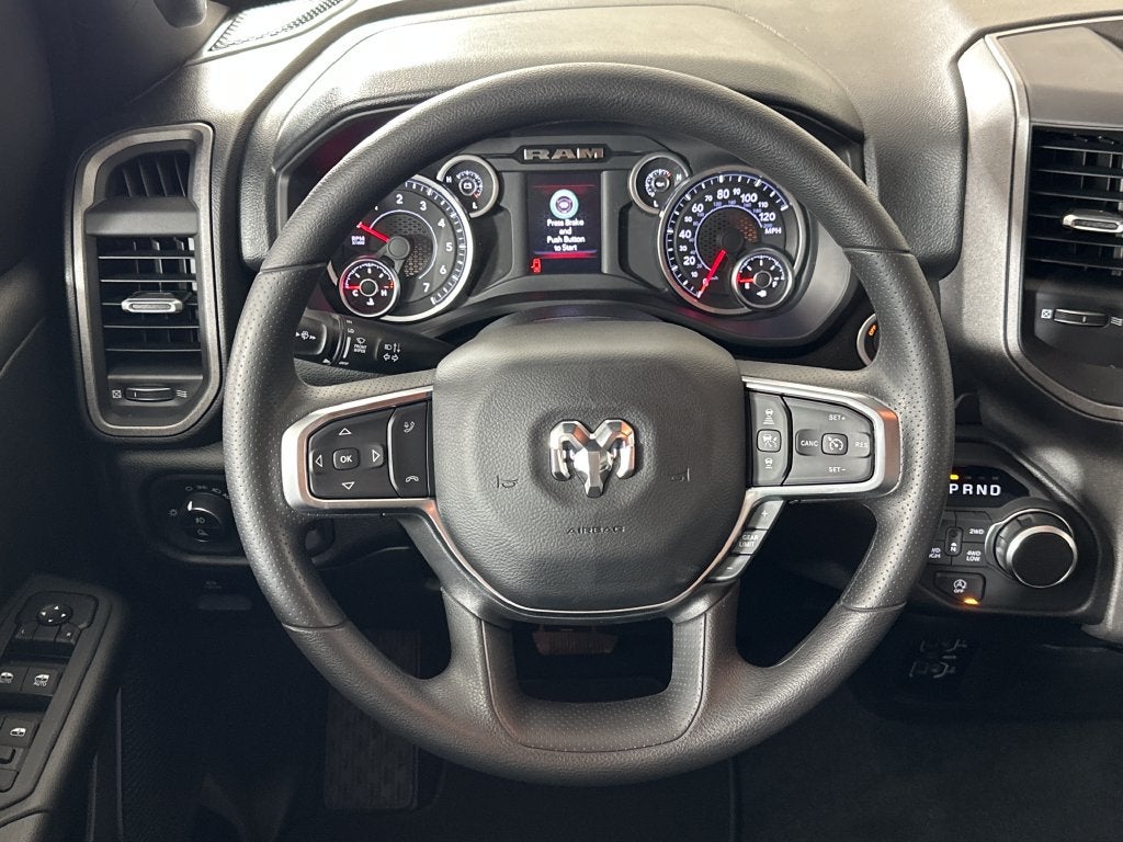 2027 RAM Ram 1500 RAM 1500 EXPRESS CREW CAB 4X4 5'7' BOX