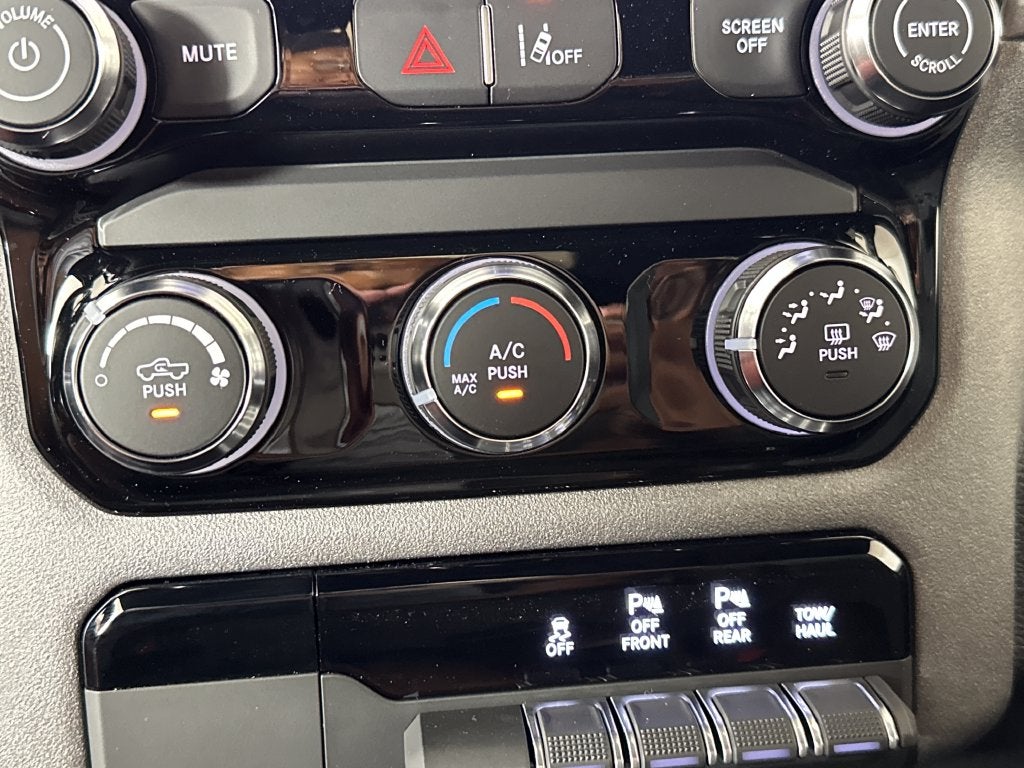2027 RAM Ram 1500 RAM 1500 EXPRESS CREW CAB 4X4 5'7' BOX