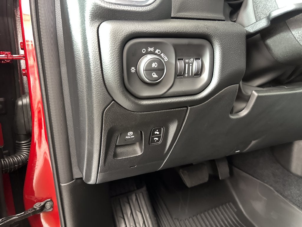 2027 RAM Ram 1500 RAM 1500 LARAMIE CREW CAB 4X4 5'7' BOX