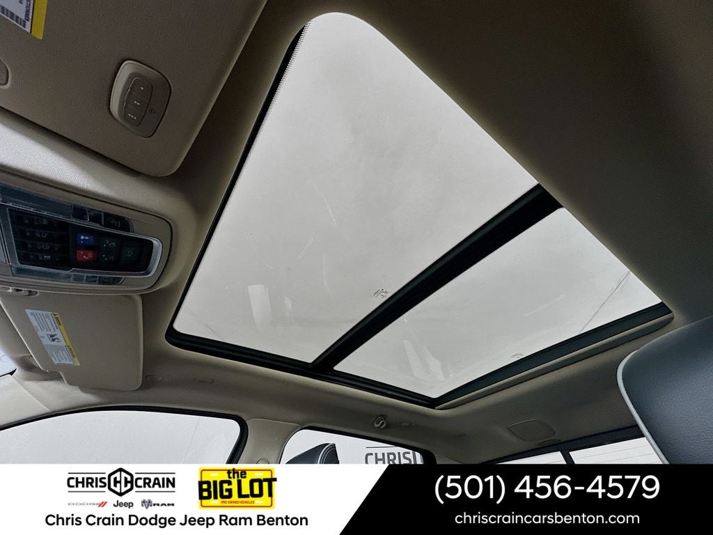 2021 RAM 1500 Laramie Crew Cab 4x4 5'7' Box