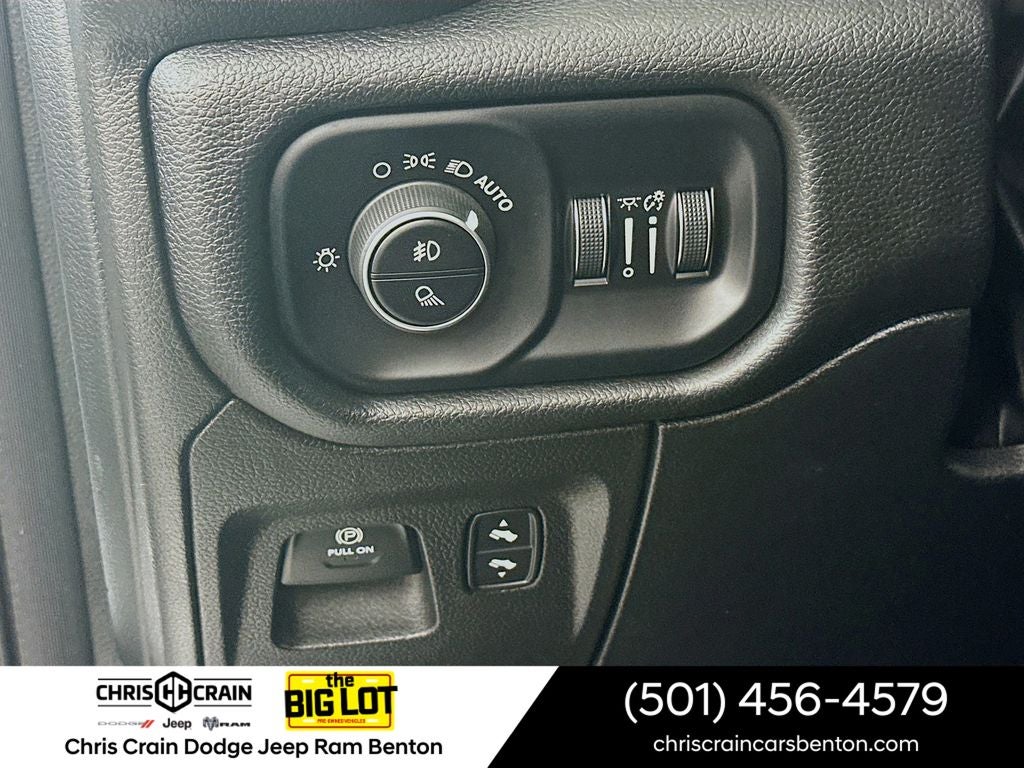 2022 RAM 1500 Laramie Crew Cab 4x4 5'7' Box