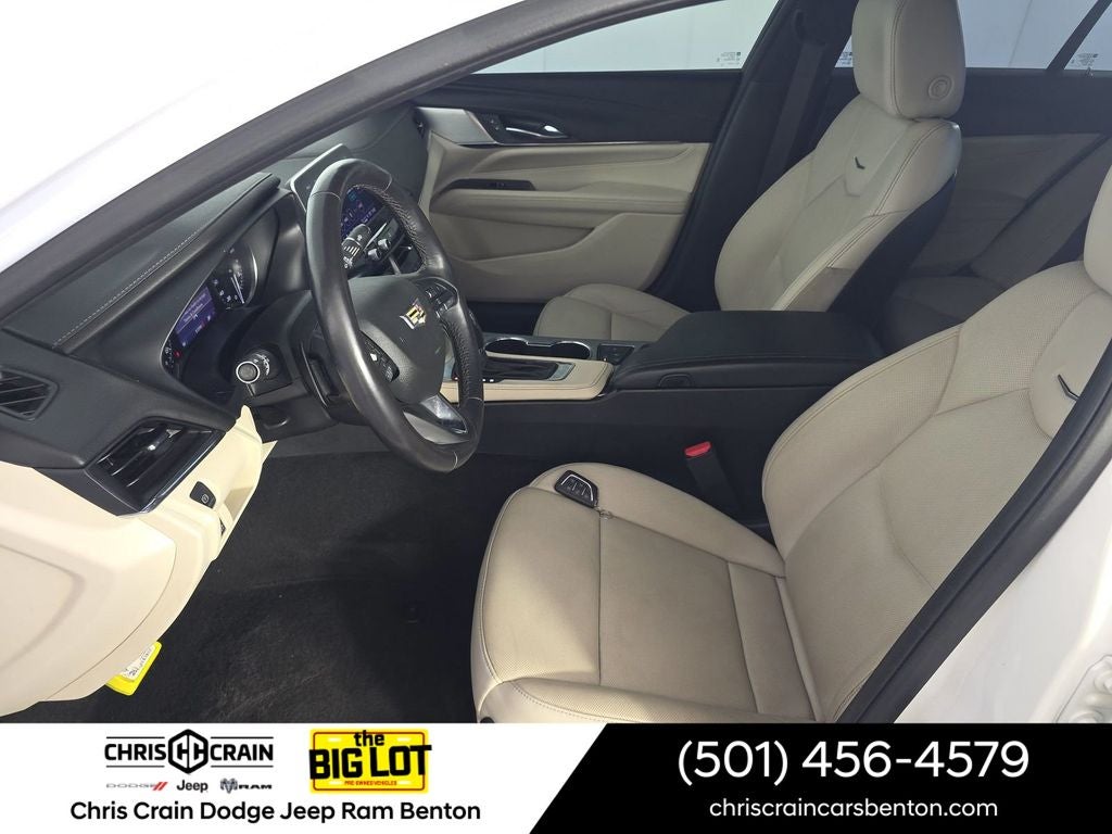 2023 Cadillac CT4 Premium Luxury