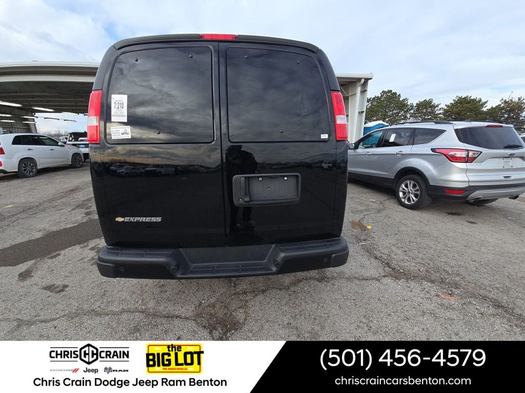 2025 Chevrolet Express Passenger RWD 3500 Extended Wheelbase LS