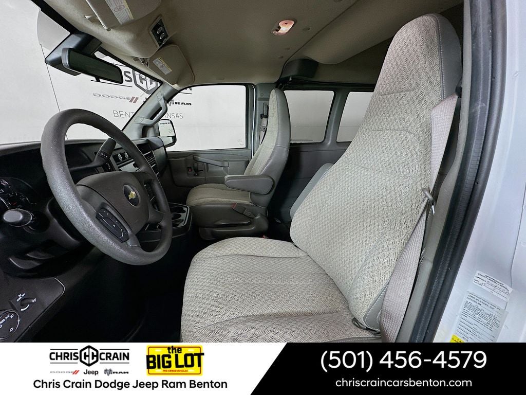 2023 Chevrolet Express Passenger RWD 3500 Extended Wheelbase LT