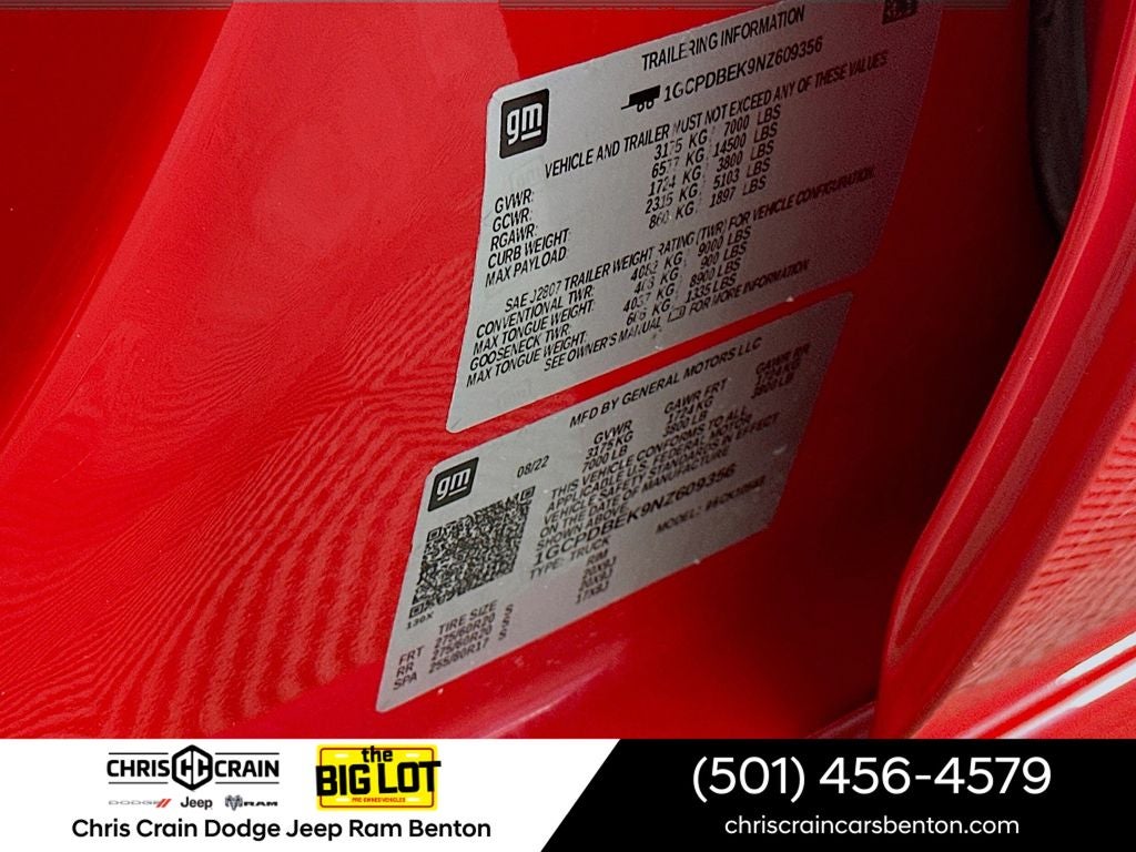 2022 Chevrolet Silverado 1500 4WD Crew Cab Short Bed Custom