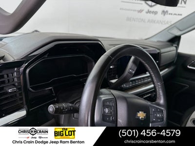 2023 Chevrolet Silverado 1500 4WD Crew Cab Standard Bed LT