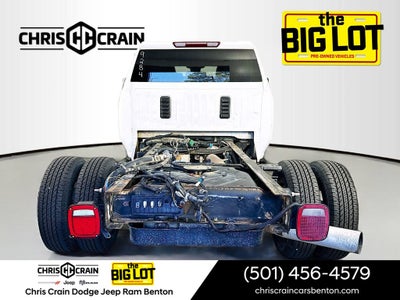 2024 GMC Sierra 3500HD Chassis Pro