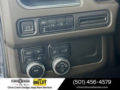 2023 GMC Yukon XL 4WD SLT