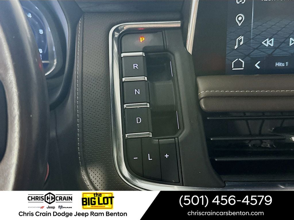 2023 GMC Yukon XL 4WD SLT