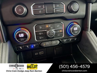 2023 Chevrolet Suburban 4WD Premier