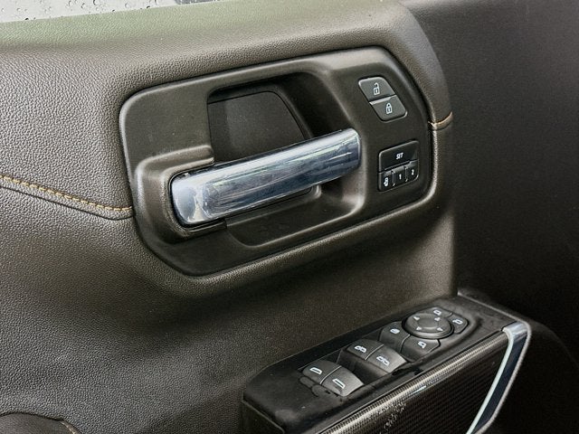 2022 GMC Sierra 1500 Limited 4WD Crew Cab Short Box AT4