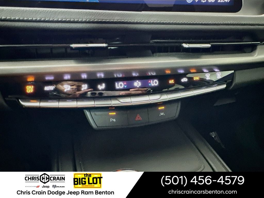 2025 Cadillac XT4 FWD Premium Luxury