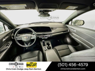 2025 Cadillac XT4 FWD Premium Luxury