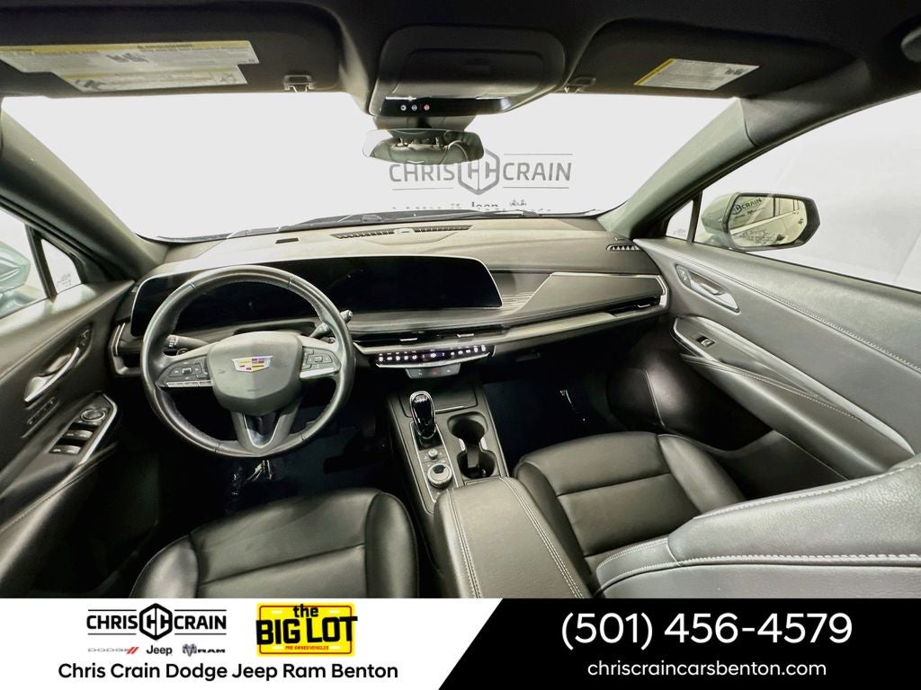 2025 Cadillac XT4 FWD Premium Luxury