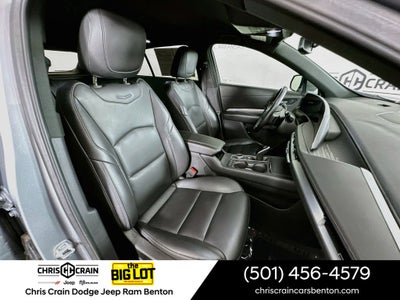2025 Cadillac XT4 FWD Premium Luxury