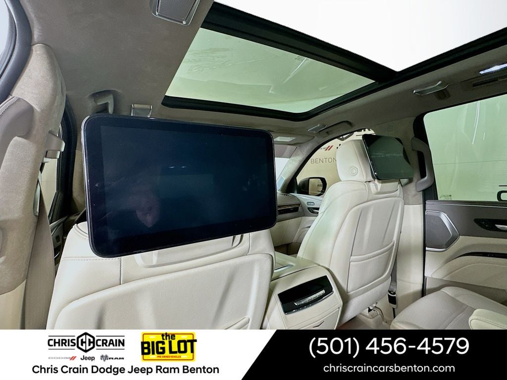 2023 Cadillac Escalade 4WD Sport Platinum