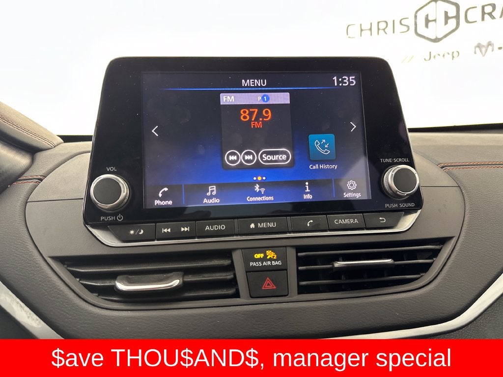 2022 Nissan Altima SR FWD