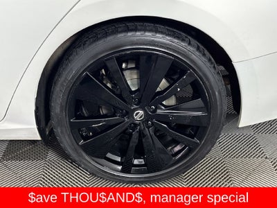 2022 Nissan Altima SR FWD