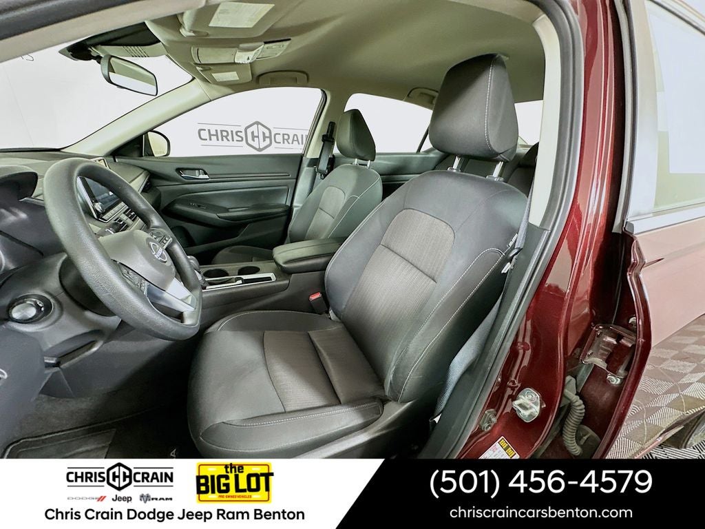 2025 Nissan Altima SV FWD