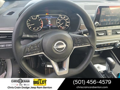 2025 Nissan Altima SV FWD