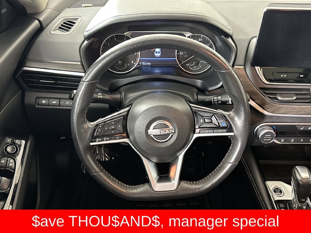 2023 Nissan Altima SL FWD