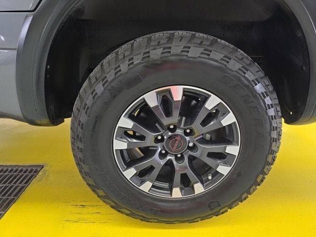 2023 Nissan TITAN Crew Cab PRO-4X 4x4