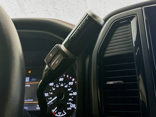 2024 Nissan TITAN Crew Cab PRO-4X 4x4