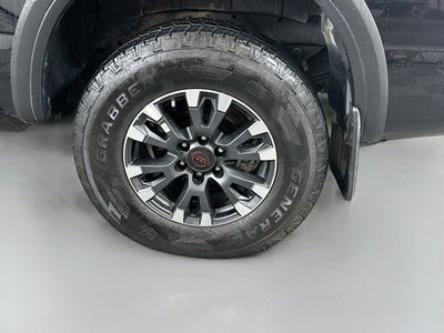 2024 Nissan TITAN Crew Cab PRO-4X 4x4