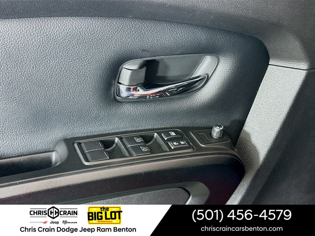 2024 Nissan TITAN Crew Cab PRO-4X 4x4