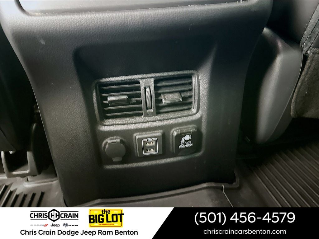 2024 Nissan TITAN Crew Cab PRO-4X 4x4