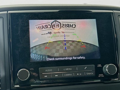 2024 Nissan TITAN Crew Cab SV 4x4