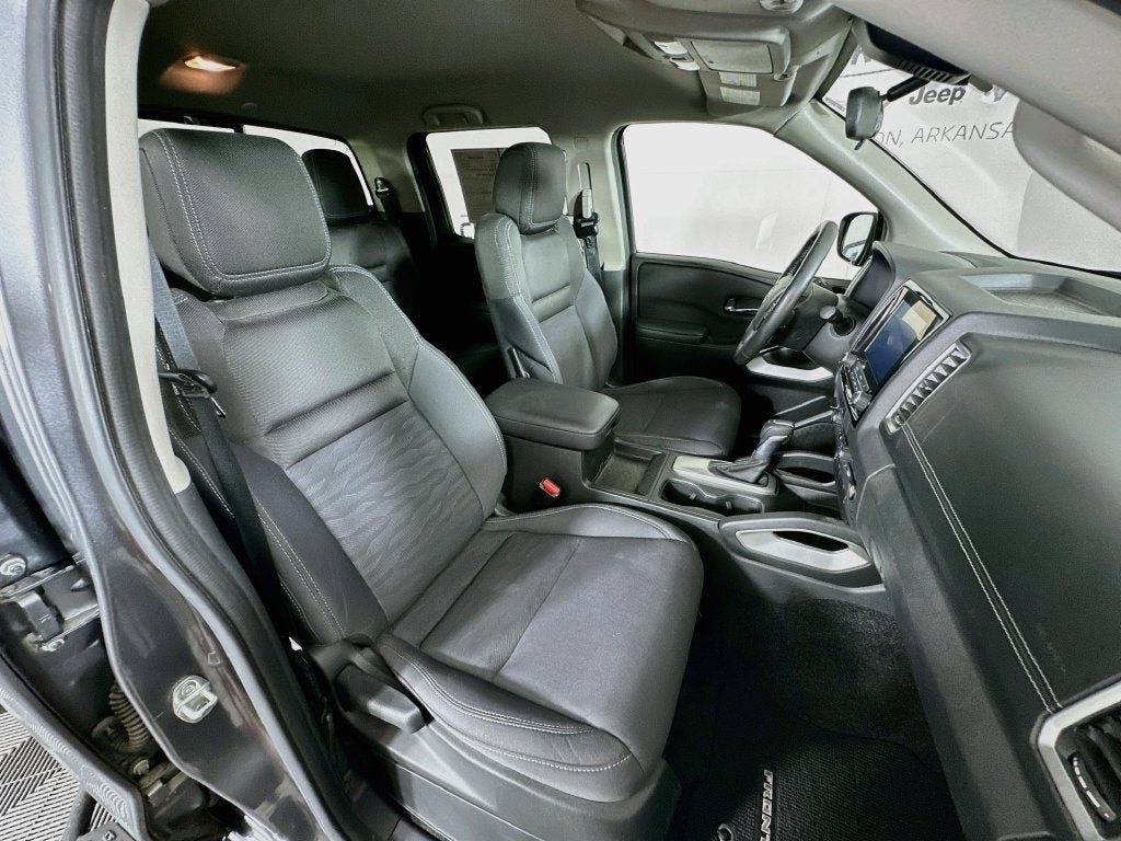 2023 Nissan Frontier Crew Cab SV 4x4
