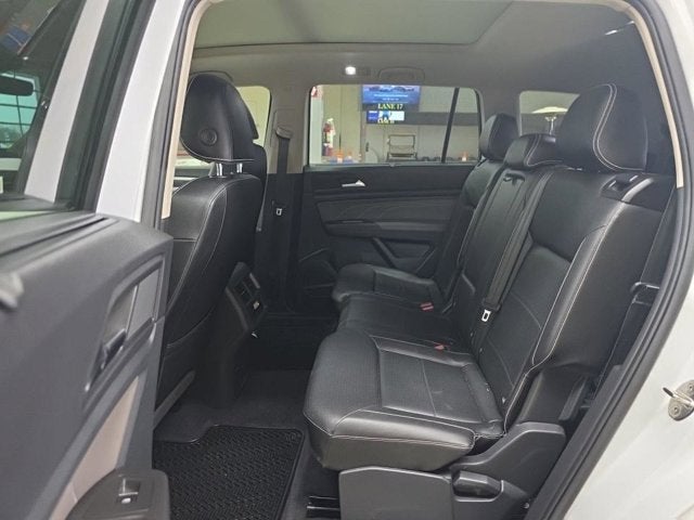 2023 Volkswagen Atlas 3.6L V6 SEL R-Line Black
