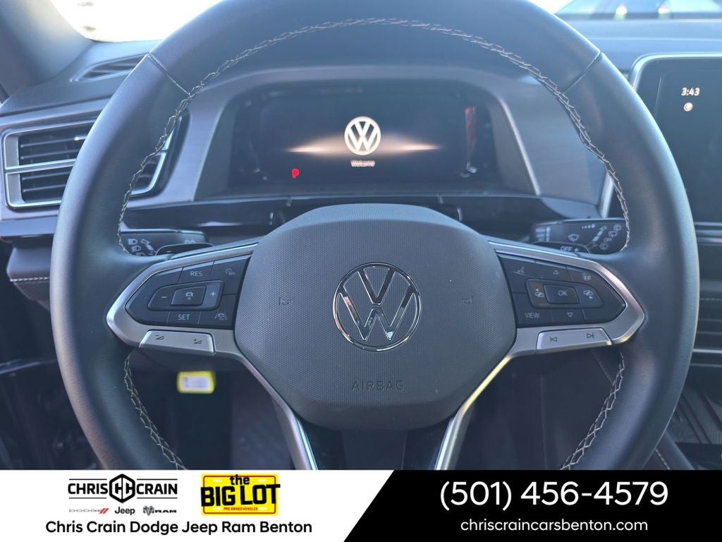 2025 Volkswagen Atlas Cross Sport 2.0T SE w/Technology