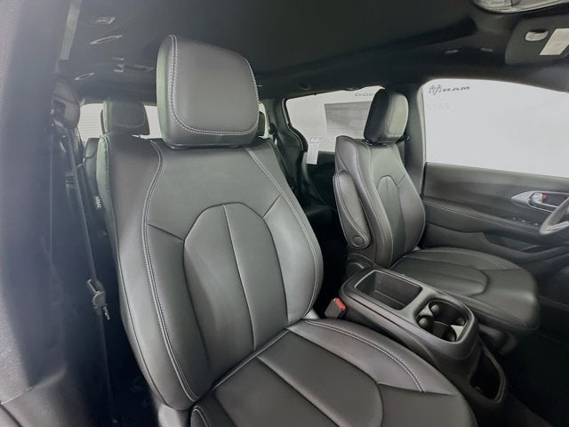 2025 Chrysler Pacifica PACIFICA SELECT