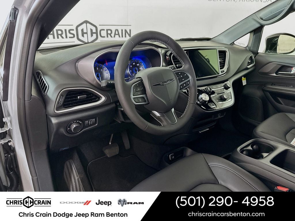 2026 Chrysler Voyager VOYAGER LX