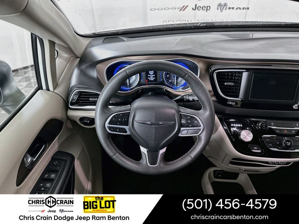 2024 Chrysler Voyager LX
