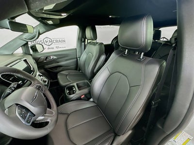 2026 Chrysler Voyager VOYAGER LX