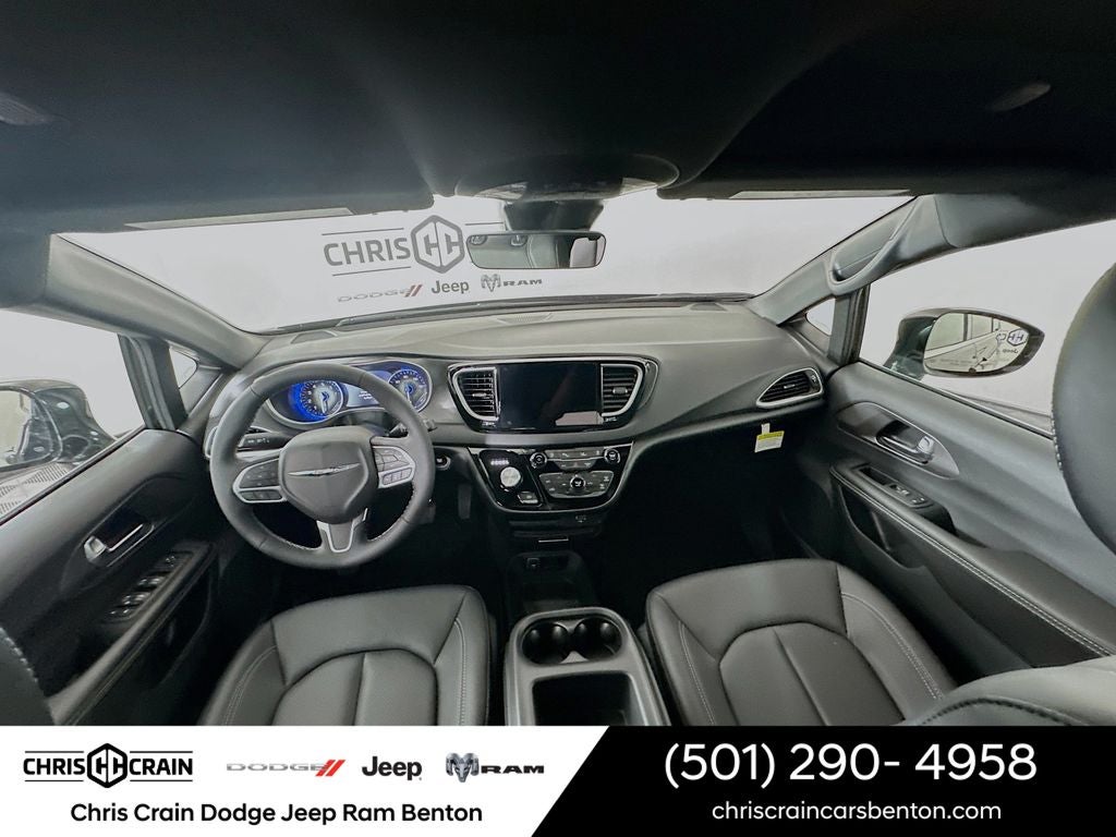 2026 Chrysler Voyager VOYAGER LX