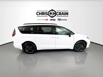 2026 Chrysler Pacifica PACIFICA LIMITED AWD