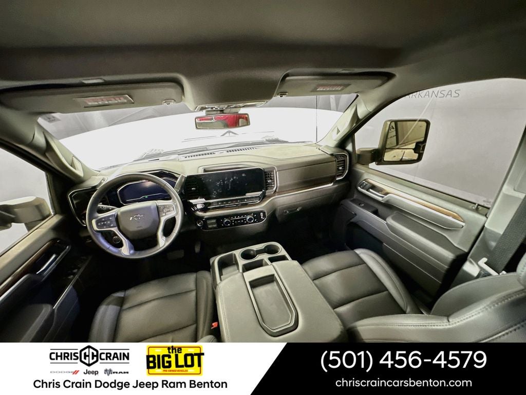 2025 Chevrolet Silverado 2500HD 4WD Crew Cab Standard Bed LT