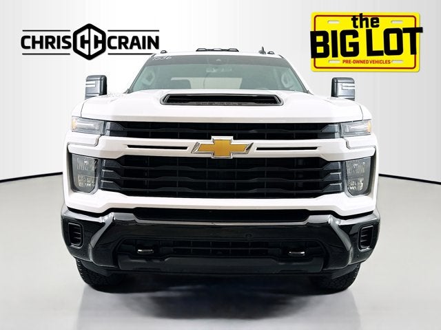 2024 Chevrolet Silverado 2500HD 4WD Crew Cab Standard Bed Custom